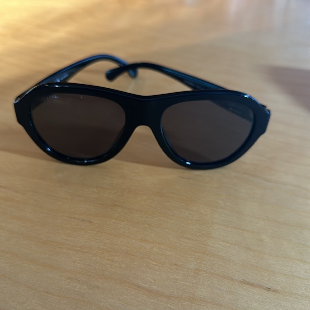 Chanel Aviators with Chanel Case - Picture 3 of 11